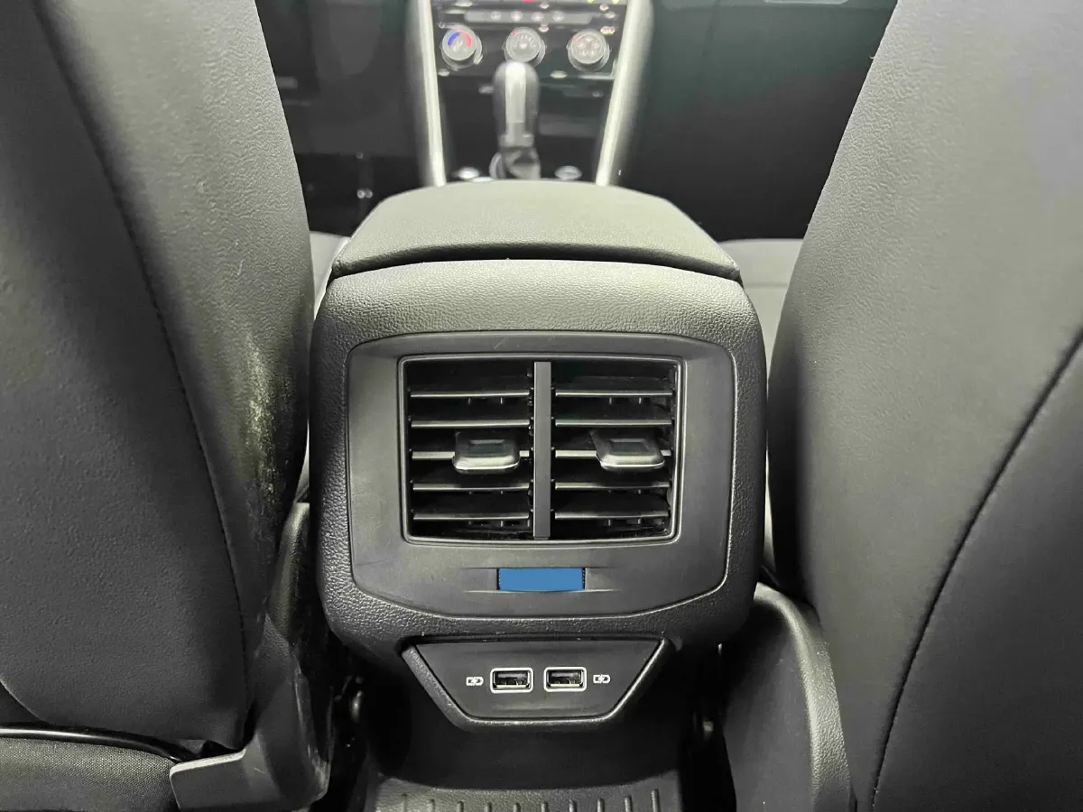 2022 Volkswagen T-Roc 1.4T 150HP L4 7DCT,autocango,china used car exporter,china ev exporter,chinese used car exporter,chinese used ev exporter