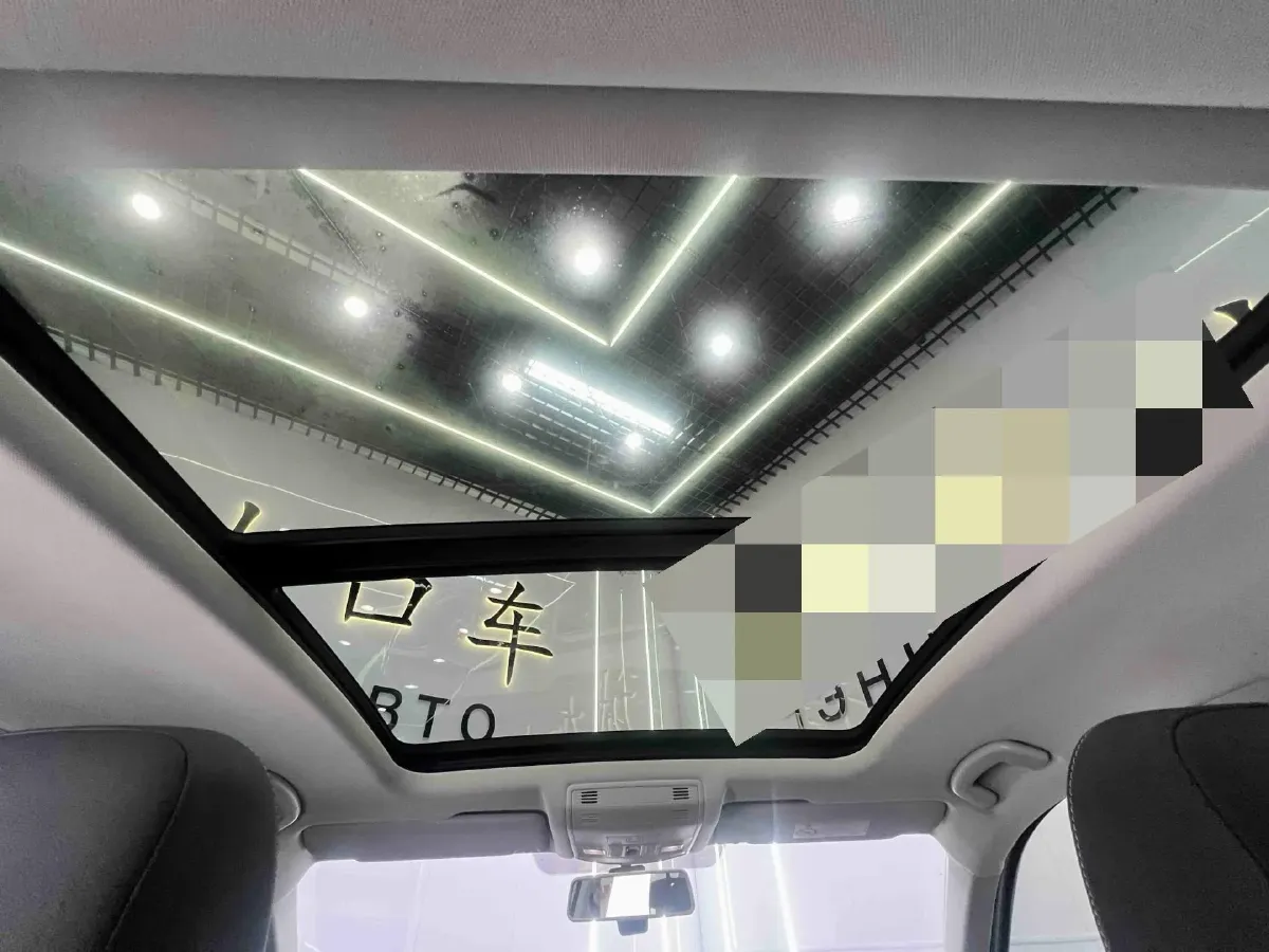 2022 Volkswagen T-Roc 1.4T 150HP L4 7DCT,autocango,china used car exporter,china ev exporter,chinese used car exporter,chinese used ev exporter