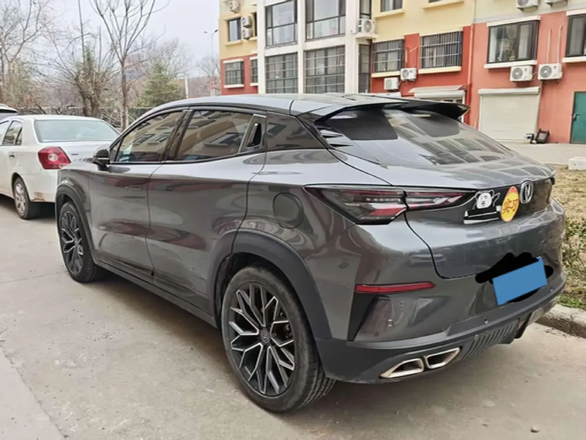 2022 ChangAn UNI-T 1.5T 188HP L4 7DCT,autocango,china used car exporter,china ev exporter,chinese used car exporter,chinese used ev exporter