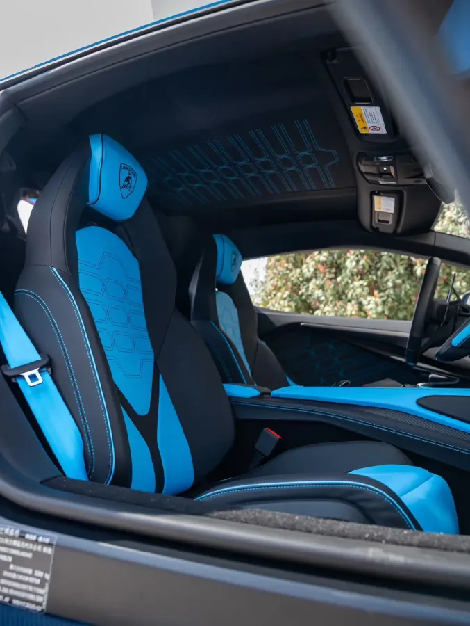 2023 Lamborghini Revuelto 6.5L 826HP V12 8DCT PHEV 3.8KWH,autocango,china used car exporter,china ev exporter,chinese used car exporter,chinese used ev exporter