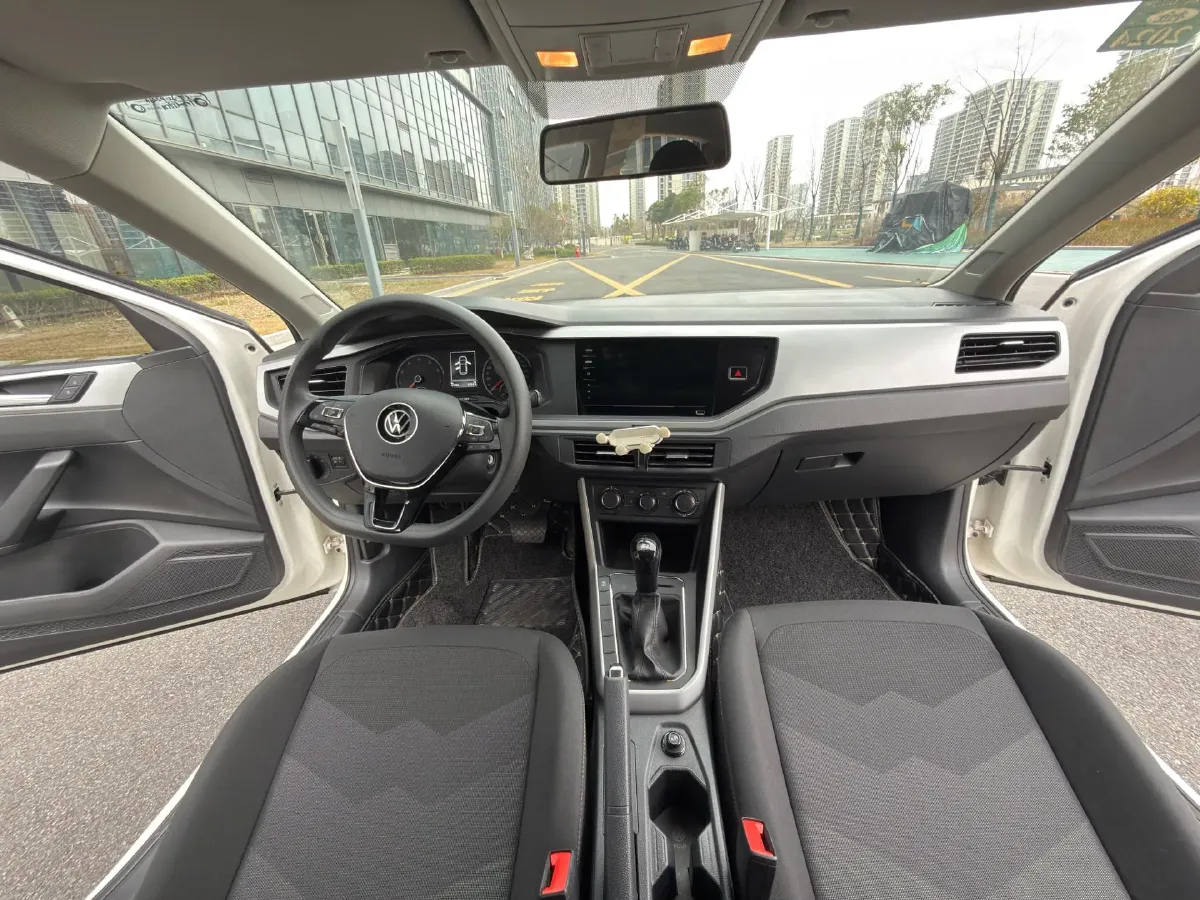 2023 Volkswagen Polo 1.5L 113HP L4 6AT,autocango,china used car exporter,china ev exporter,chinese used car exporter,chinese used ev exporter