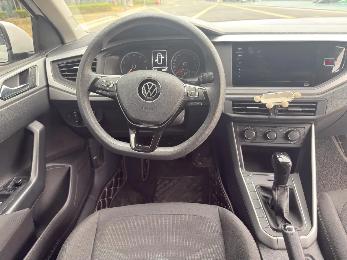 2023 Volkswagen Polo 1.5L 113HP L4 6AT,autocango,china used car exporter,china ev exporter,chinese used car exporter,chinese used ev exporter