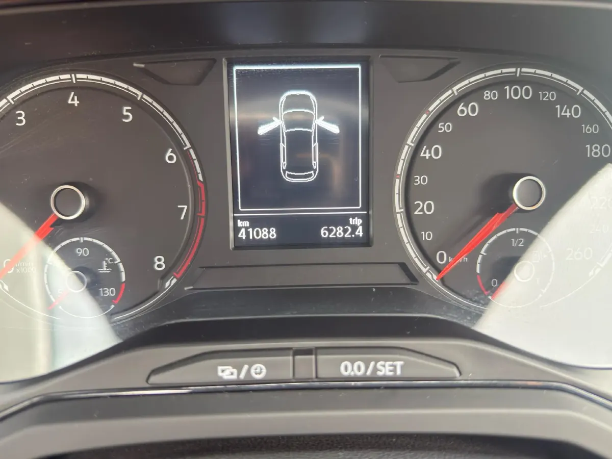 2023 Volkswagen Polo 1.5L 113HP L4 6AT,autocango,china used car exporter,china ev exporter,chinese used car exporter,chinese used ev exporter