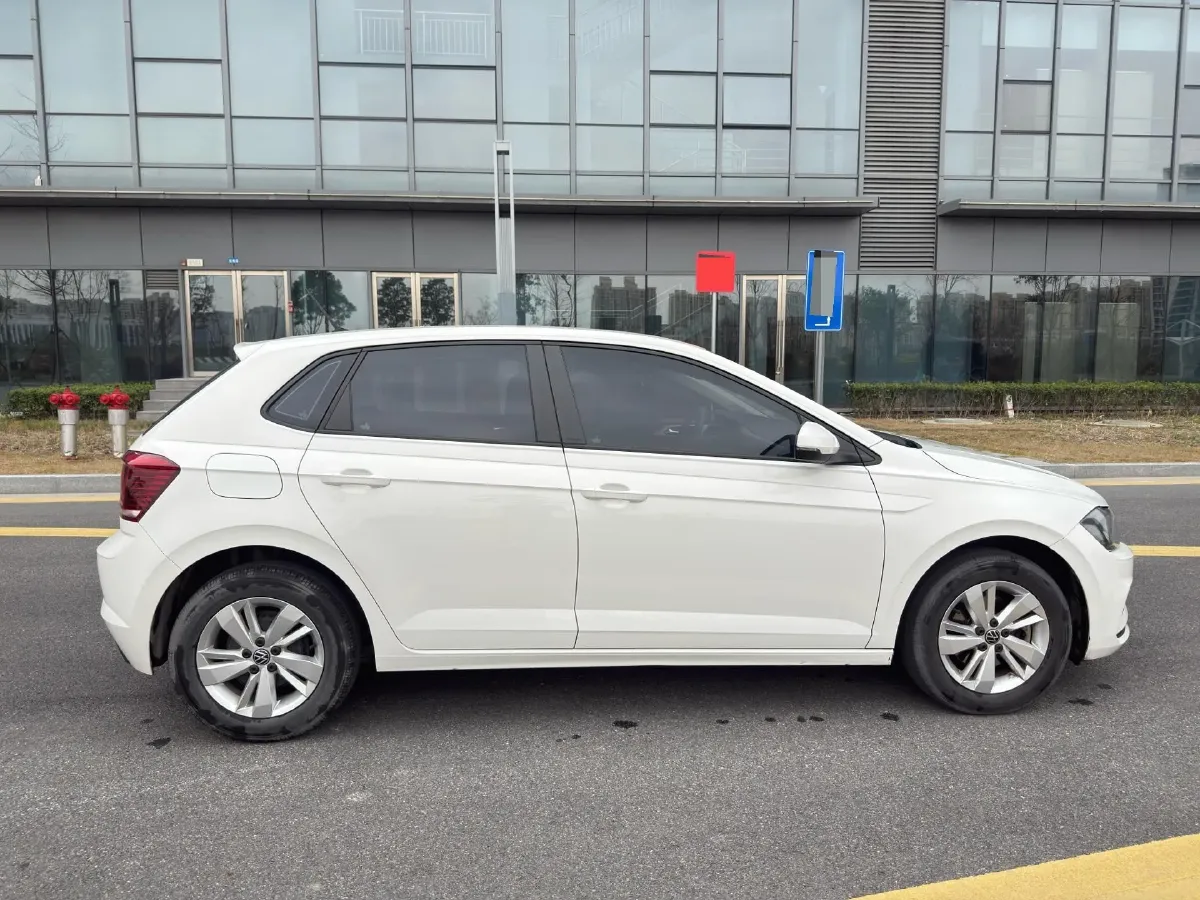2023 Volkswagen Polo 1.5L 113HP L4 6AT,autocango,china used car exporter,china ev exporter,chinese used car exporter,chinese used ev exporter