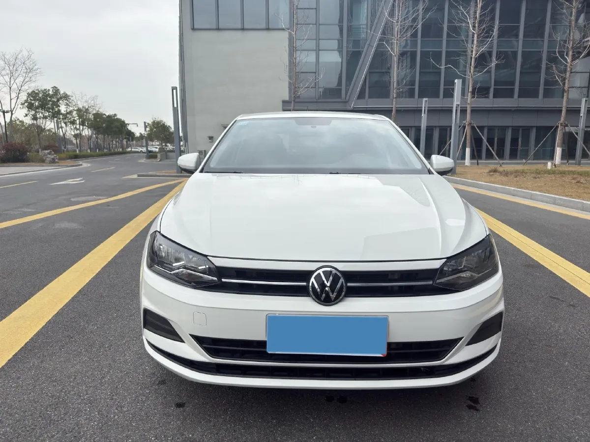 2023 Volkswagen Polo 1.5L 113HP L4 6AT,autocango,china used car exporter,china ev exporter,chinese used car exporter,chinese used ev exporter