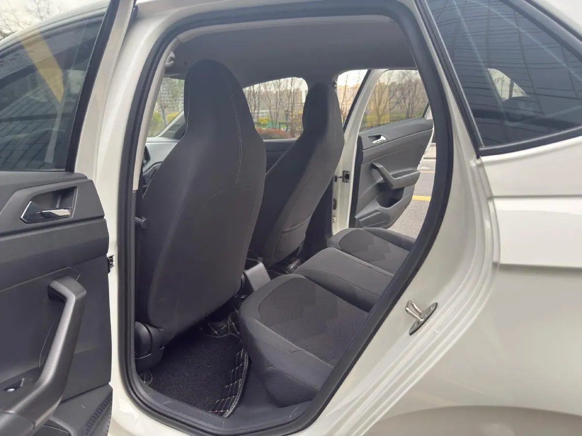 2023 Volkswagen Polo 1.5L 113HP L4 6AT,autocango,china used car exporter,china ev exporter,chinese used car exporter,chinese used ev exporter