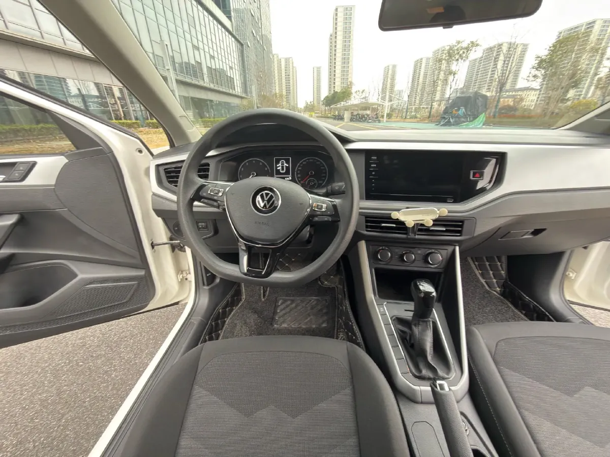 2023 Volkswagen Polo 1.5L 113HP L4 6AT,autocango,china used car exporter,china ev exporter,chinese used car exporter,chinese used ev exporter