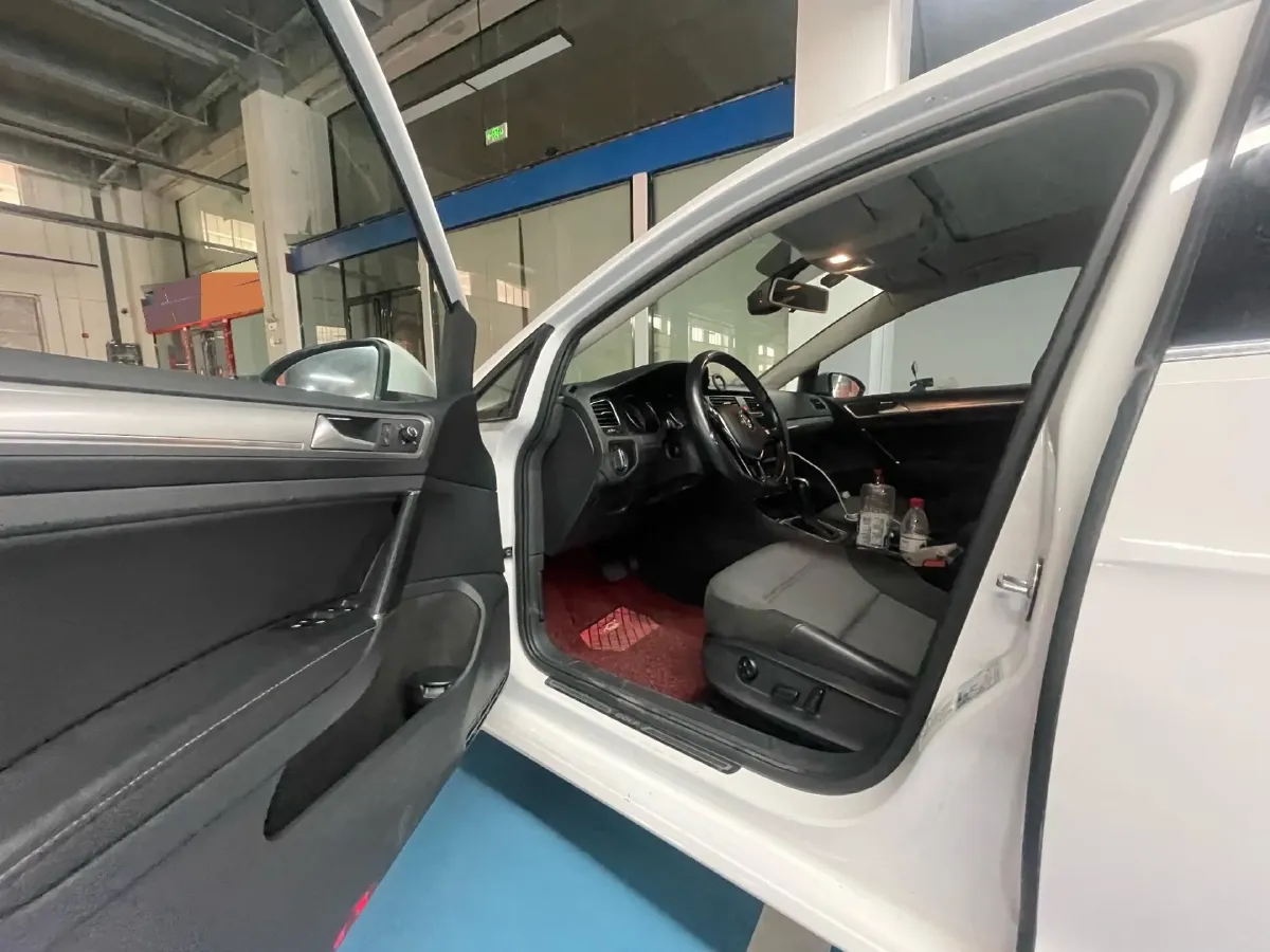 2020 Volkswagen Golf 1.4T 150HP L4 7DCT,autocango,china used car exporter,china ev exporter,chinese used car exporter,chinese used ev exporter