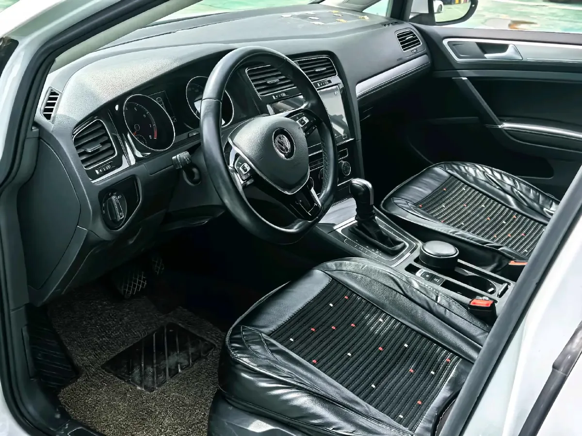 2020 Volkswagen Golf 1.4T 150HP L4 7DCT,autocango,china used car exporter,china ev exporter,chinese used car exporter,chinese used ev exporter