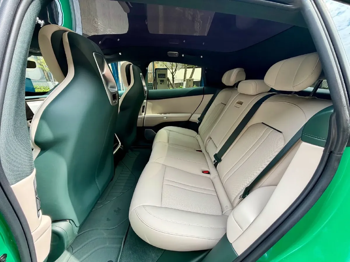 2025 MI YU7 BEV 96.3KWH,autocango,china used car exporter,china ev exporter,chinese used car exporter,chinese used ev exporter