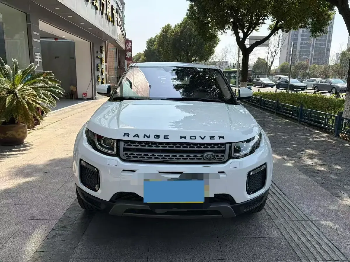 2018 Land Rover Range Rover Evoque 2.0T 241HP L4 9AT,autocango,china used car exporter,china ev exporter,chinese used car exporter,chinese used ev exporter