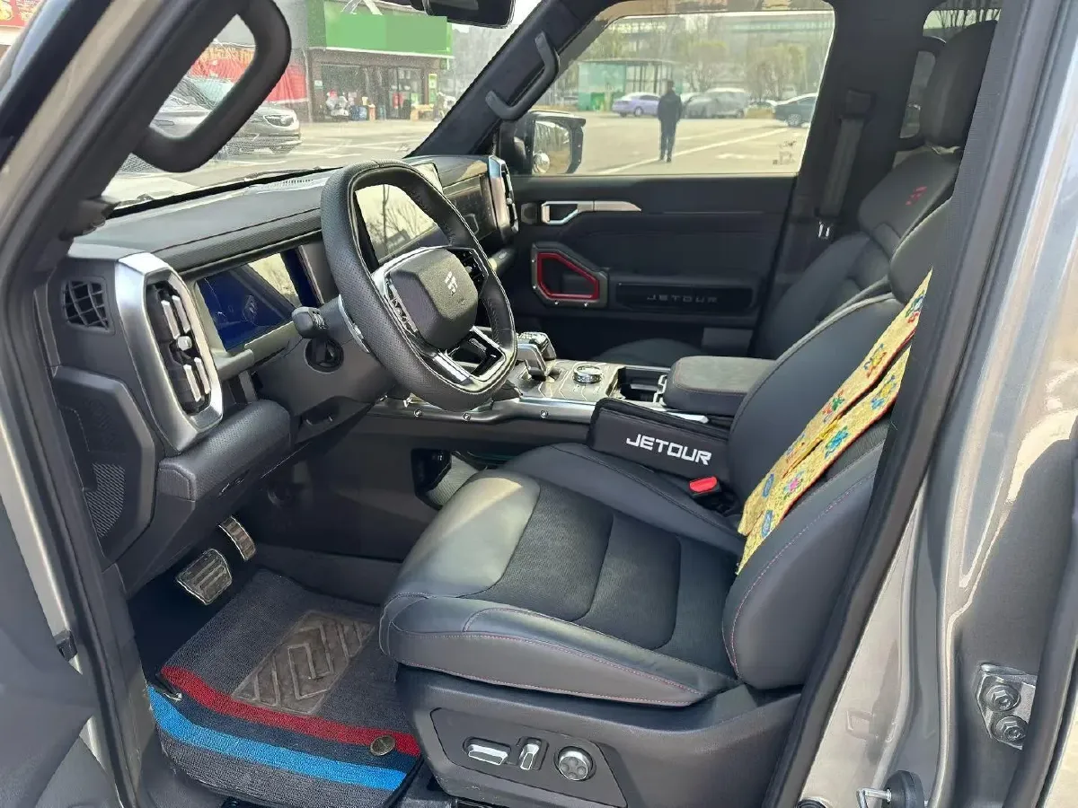 2023 Jetour Traveller 2.0T 254HP L4 7DCT,autocango,china used car exporter,china ev exporter,chinese used car exporter,chinese used ev exporter