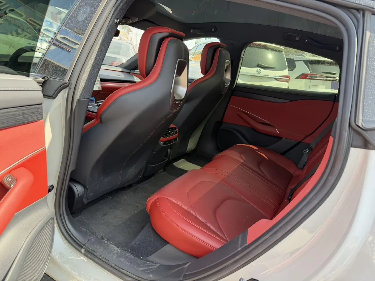 2024 MI SU7 BEV 73.6KWH,autocango,china used car exporter,china ev exporter,chinese used car exporter,chinese used ev exporter