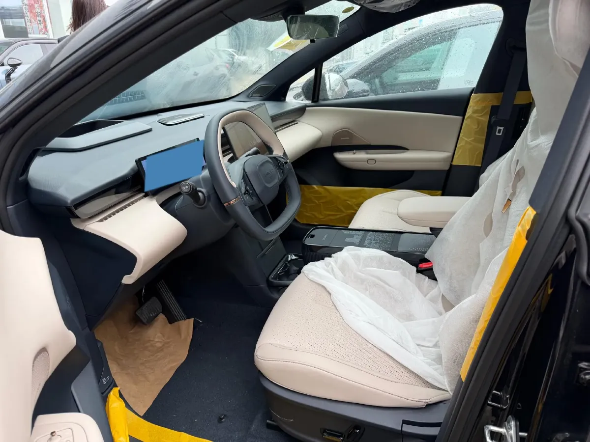 2025 Dongfeng Z9 2.0T 258HP L4 8AT,autocango,china used car exporter,china ev exporter,chinese used car exporter,chinese used ev exporter