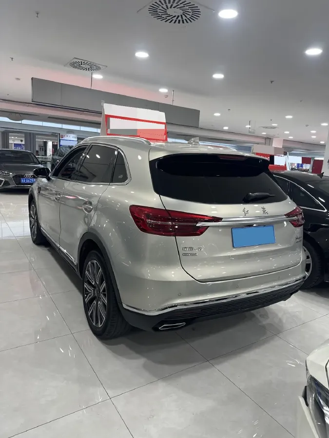 2022 HongQi HS5 2.0T 224HP L4 6AT,autocango,china used car exporter,china ev exporter,chinese used car exporter,chinese used ev exporter