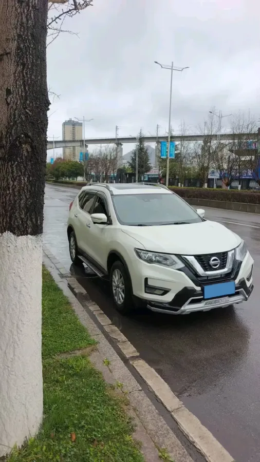 2021 Nissan X-Trail 2.0L 151HP L4 CVT,autocango,china used car exporter,china ev exporter,chinese used car exporter,chinese used ev exporter