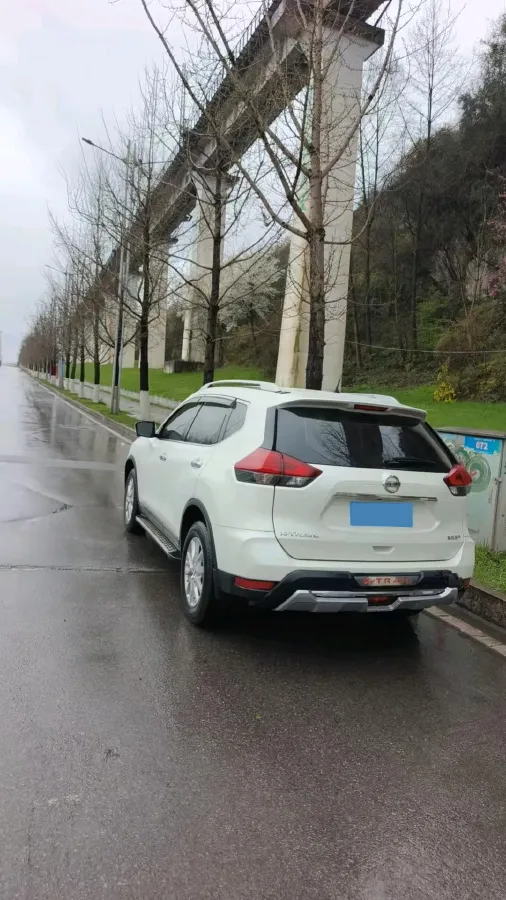 2021 Nissan X-Trail 2.0L 151HP L4 CVT,autocango,china used car exporter,china ev exporter,chinese used car exporter,chinese used ev exporter