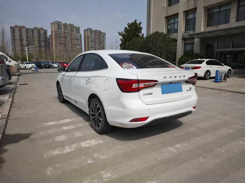 2020 Roewe i5 1.5L 120HP L4 CVT,autocango,china used car exporter,china ev exporter,chinese used car exporter,chinese used ev exporter