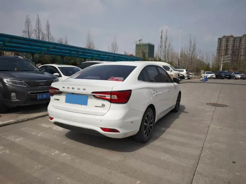 2020 Roewe i5 1.5L 120HP L4 CVT,autocango,china used car exporter,china ev exporter,chinese used car exporter,chinese used ev exporter