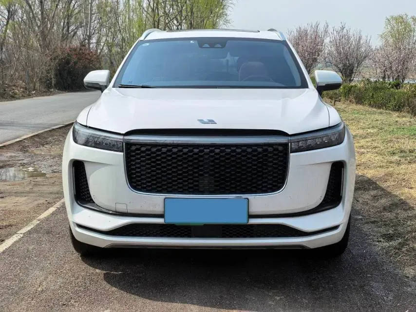 2020 Li ONE Range Extended 131HP REEV 40.5KWH,autocango,china used car exporter,china ev exporter,chinese used car exporter,chinese used ev exporter
