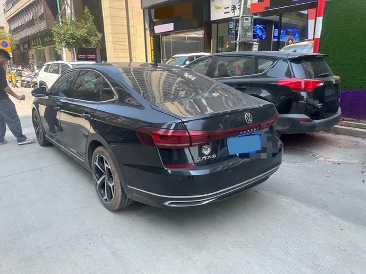 2023 Volkswagen Passat 2.0T 186HP L4 7DCT,autocango,china used car exporter,china ev exporter,chinese used car exporter,chinese used ev exporter