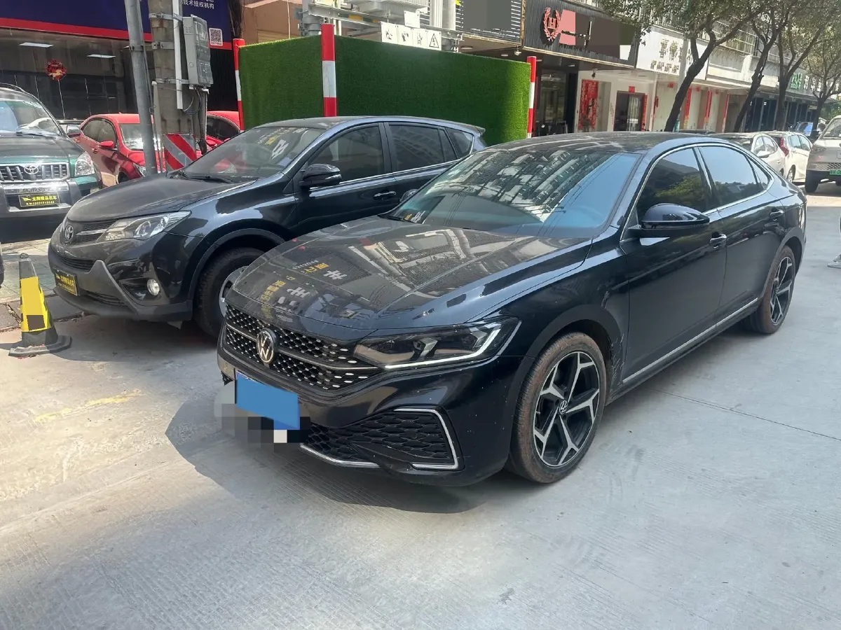 2023 Volkswagen Passat 2.0T 186HP L4 7DCT,autocango,china used car exporter,china ev exporter,chinese used car exporter,chinese used ev exporter