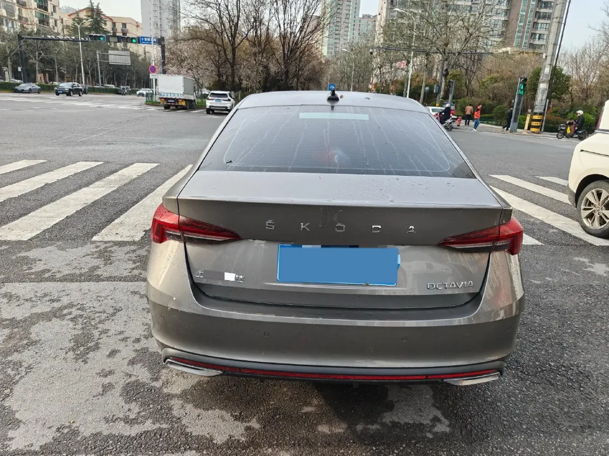 2022 Skoda Octavia 1.4T 150HP L4 7DCT,autocango,china used car exporter,china ev exporter,chinese used car exporter,chinese used ev exporter
