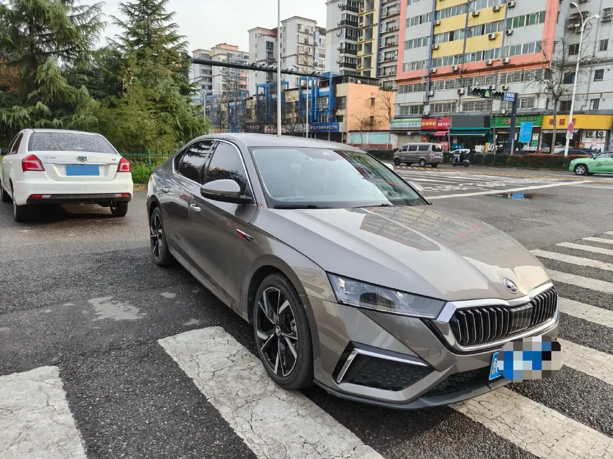 2022 Skoda Octavia 1.4T 150HP L4 7DCT,autocango,china used car exporter,china ev exporter,chinese used car exporter,chinese used ev exporter
