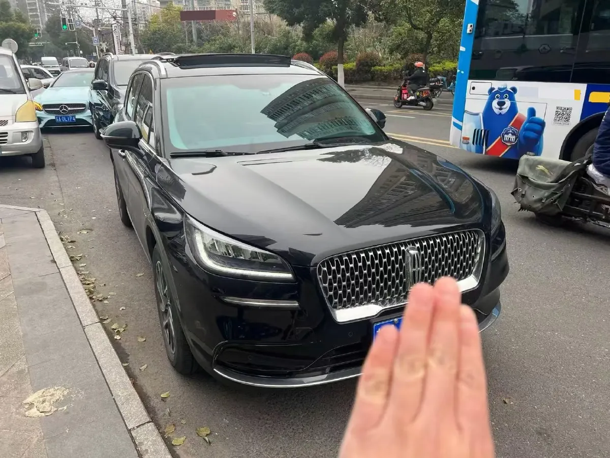 2022 Lincoln Corsair 2.0T 245HP L4 8AT,autocango,china used car exporter,china ev exporter,chinese used car exporter,chinese used ev exporter