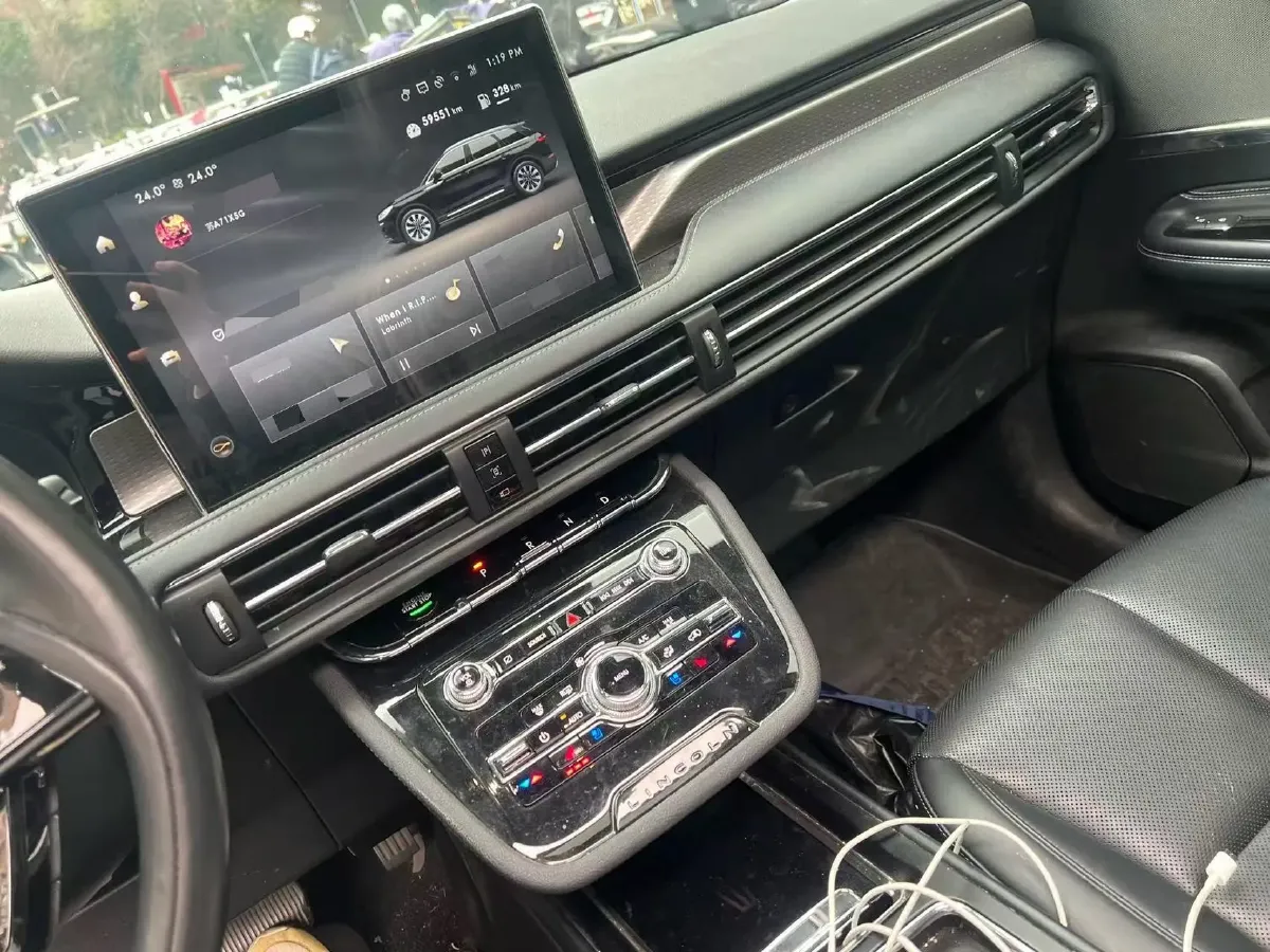 2022 Lincoln Corsair 2.0T 245HP L4 8AT,autocango,china used car exporter,china ev exporter,chinese used car exporter,chinese used ev exporter