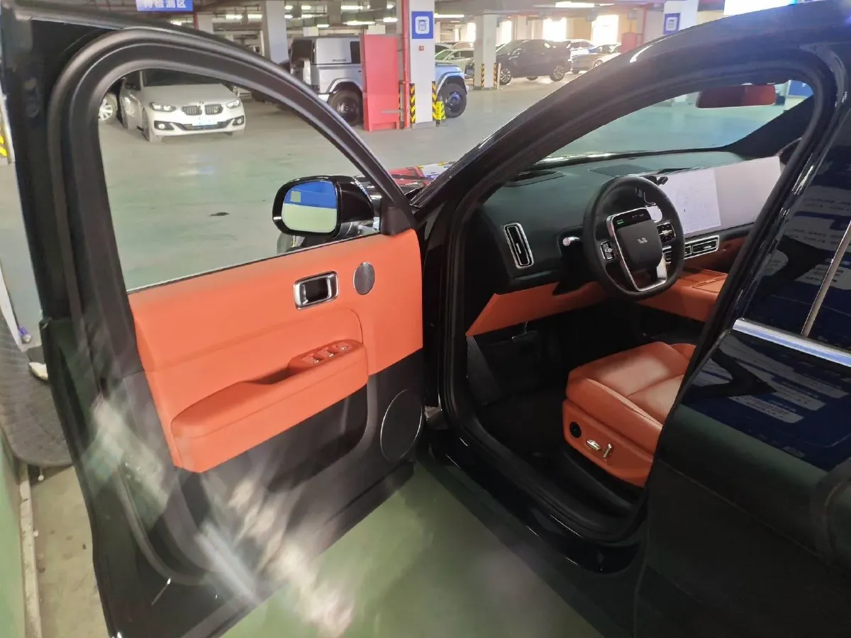 2025 Li L6 Range Extended 154HP L4 REEV,autocango,china used car exporter,china ev exporter,chinese used car exporter,chinese used ev exporter