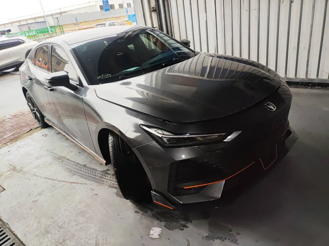 2023 ChangAn UNI-V 1.5T 188HP L4 7DCT,autocango,china used car exporter,china ev exporter,chinese used car exporter,chinese used ev exporter