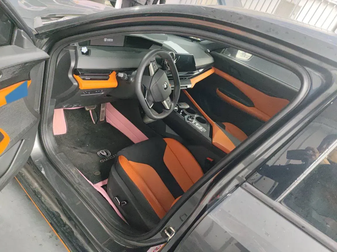 2023 ChangAn UNI-V 1.5T 188HP L4 7DCT,autocango,china used car exporter,china ev exporter,chinese used car exporter,chinese used ev exporter