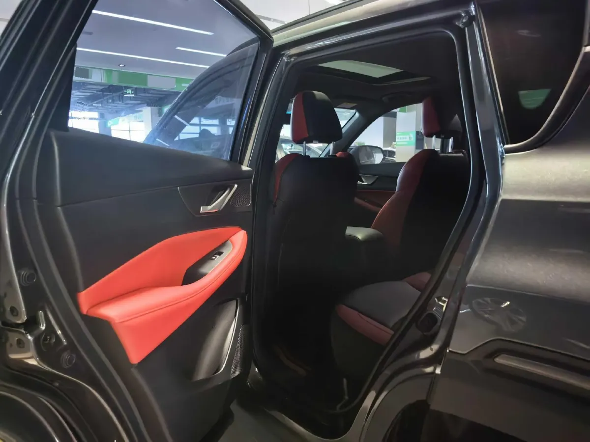 2021 ChangAn CS35 Plus 1.4T 160HP L4 7DCT,autocango,china used car exporter,china ev exporter,chinese used car exporter,chinese used ev exporter