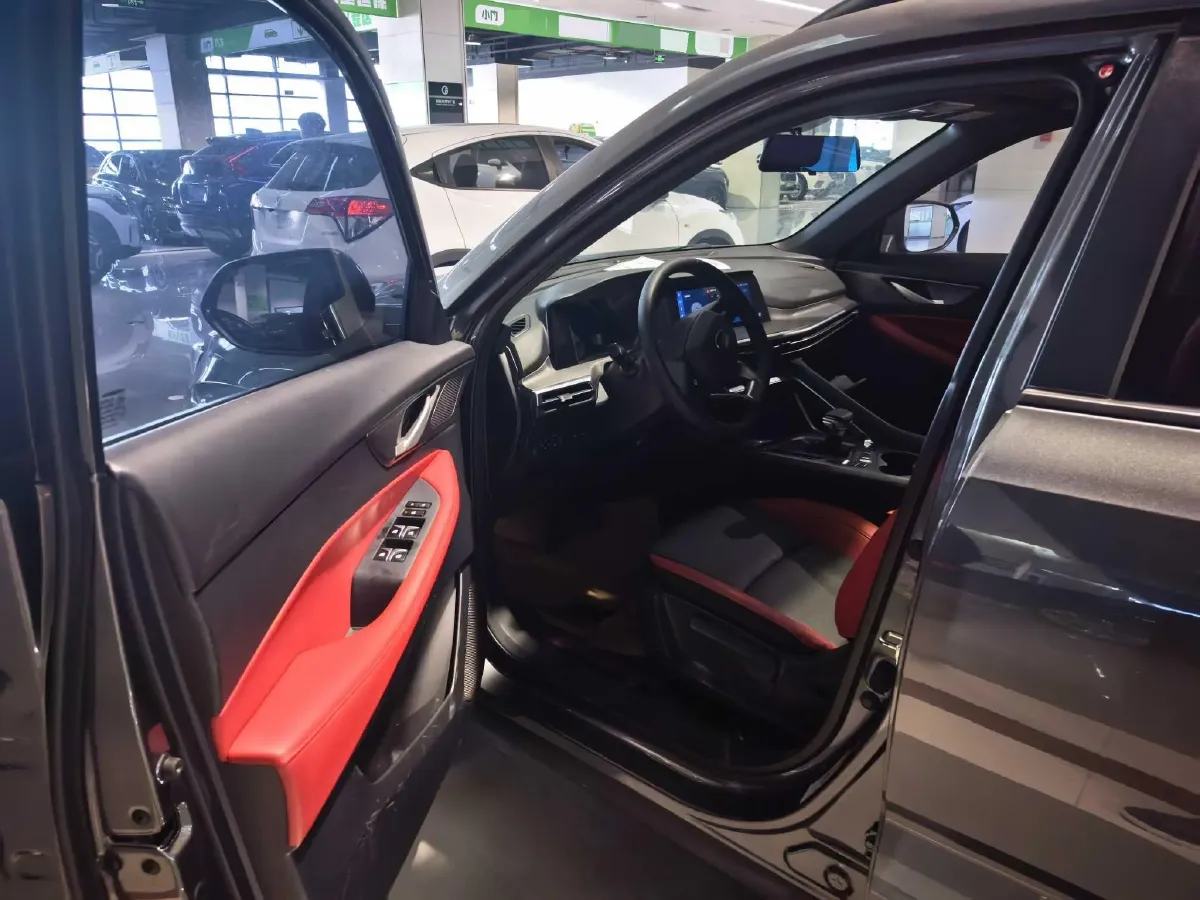 2021 ChangAn CS35 Plus 1.4T 160HP L4 7DCT,autocango,china used car exporter,china ev exporter,chinese used car exporter,chinese used ev exporter