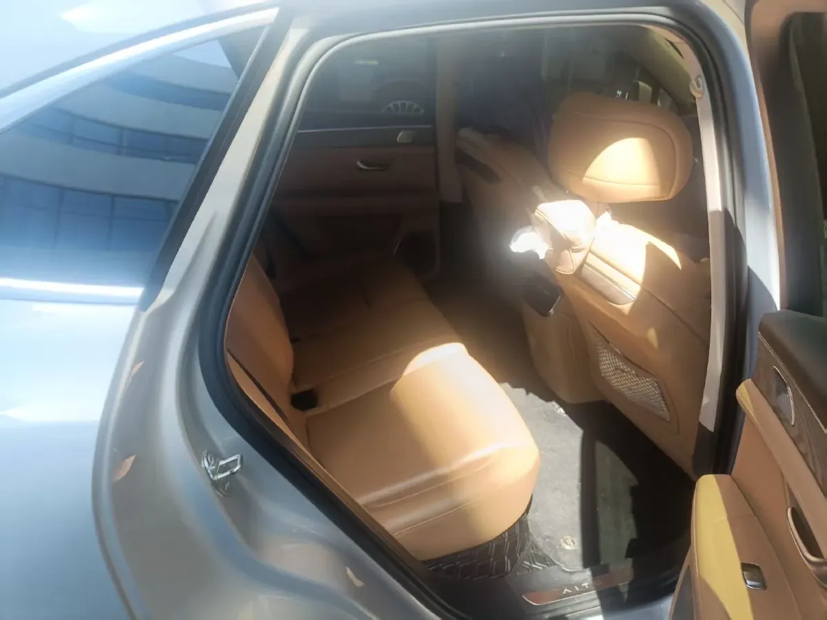 2022 AITO AITO M5 Range Extended 125HP REEV 40KWH,autocango,china used car exporter,china ev exporter,chinese used car exporter,chinese used ev exporter