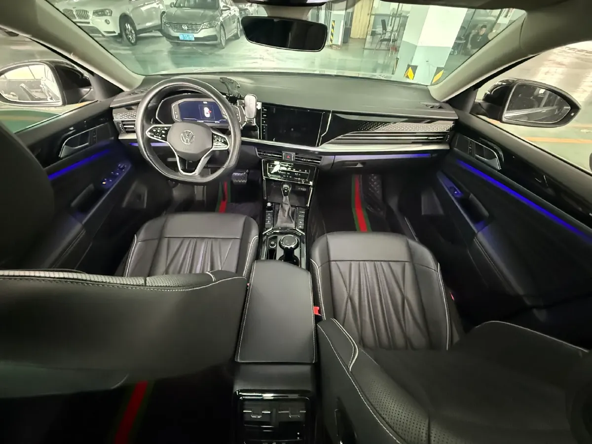 2023 Volkswagen Passat 2.0T 186HP L4 7DCT,autocango,china used car exporter,china ev exporter,chinese used car exporter,chinese used ev exporter