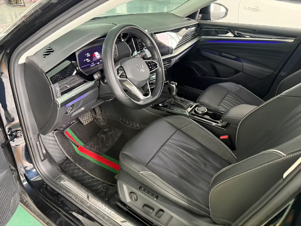 2023 Volkswagen Passat 2.0T 186HP L4 7DCT,autocango,china used car exporter,china ev exporter,chinese used car exporter,chinese used ev exporter
