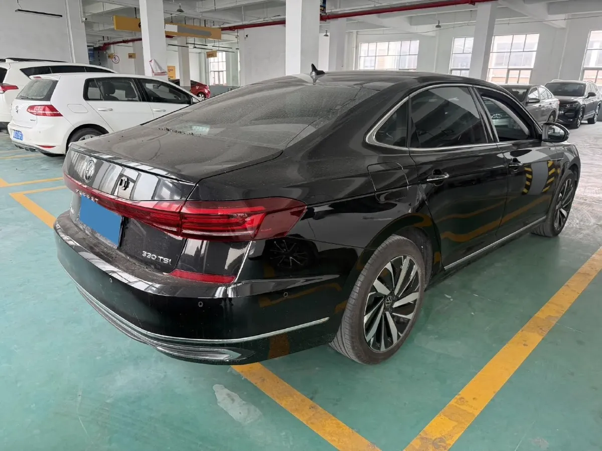 2023 Volkswagen Passat 2.0T 186HP L4 7DCT,autocango,china used car exporter,china ev exporter,chinese used car exporter,chinese used ev exporter