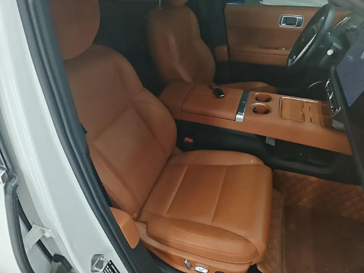 2024 Li L6 Range Extended 154HP L4 REEV 36.8KWH,autocango,china used car exporter,china ev exporter,chinese used car exporter,chinese used ev exporter