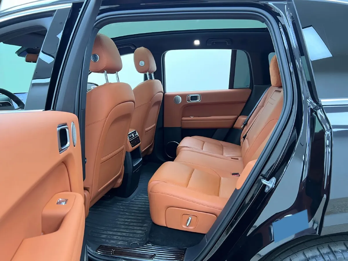 2024 Li L6 Range Extended 154HP L4 REEV 36.8KWH,autocango,china used car exporter,china ev exporter,chinese used car exporter,chinese used ev exporter