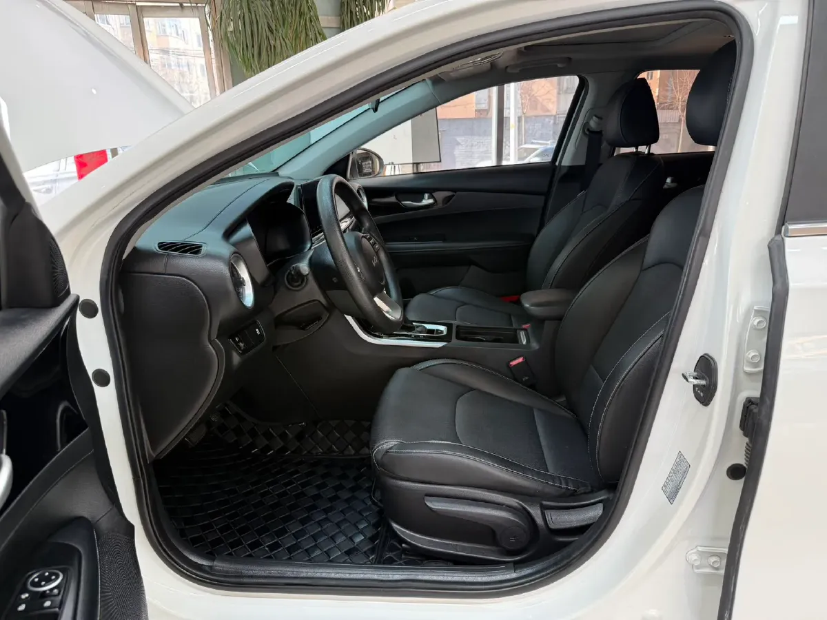 2021 Kia K3 1.5L 115HP L4 CVT,autocango,china used car exporter,china ev exporter,chinese used car exporter,chinese used ev exporter