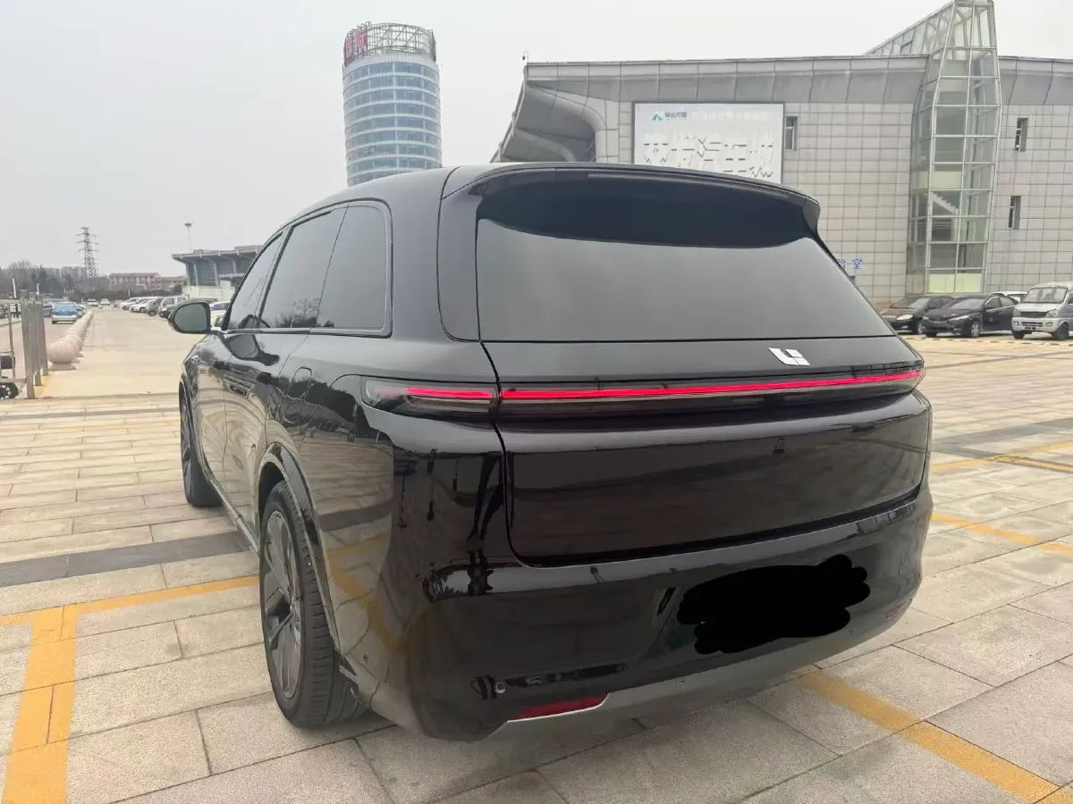 2024 Volvo S60 2.0T 197HP L4 7DCT,autocango,china used car exporter,china ev exporter,chinese used car exporter,chinese used ev exporter