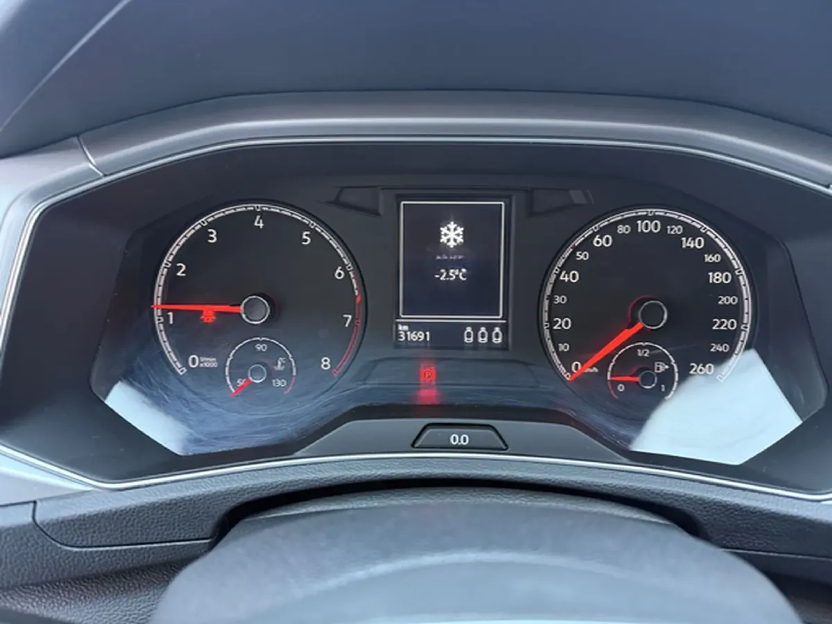 2021 Volkswagen T-Roc 1.4T 150HP L4 7DCT,autocango,china used car exporter,china ev exporter,chinese used car exporter,chinese used ev exporter