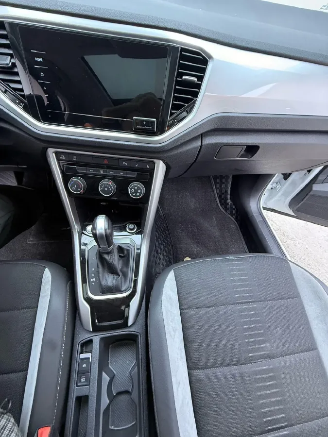 2021 Volkswagen T-Roc 1.4T 150HP L4 7DCT,autocango,china used car exporter,china ev exporter,chinese used car exporter,chinese used ev exporter