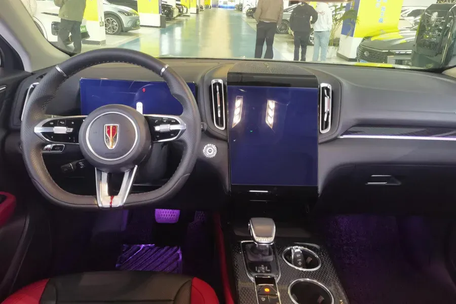 2023 HongQi HS3 2.0T 252HP L4 8AT,autocango,china used car exporter,china ev exporter,chinese used car exporter,chinese used ev exporter