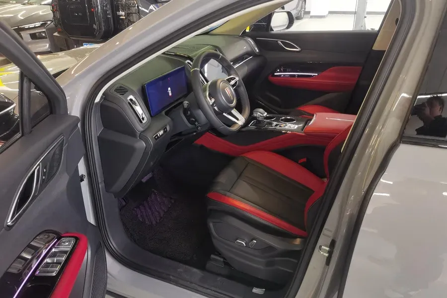 2023 HongQi HS3 2.0T 252HP L4 8AT,autocango,china used car exporter,china ev exporter,chinese used car exporter,chinese used ev exporter