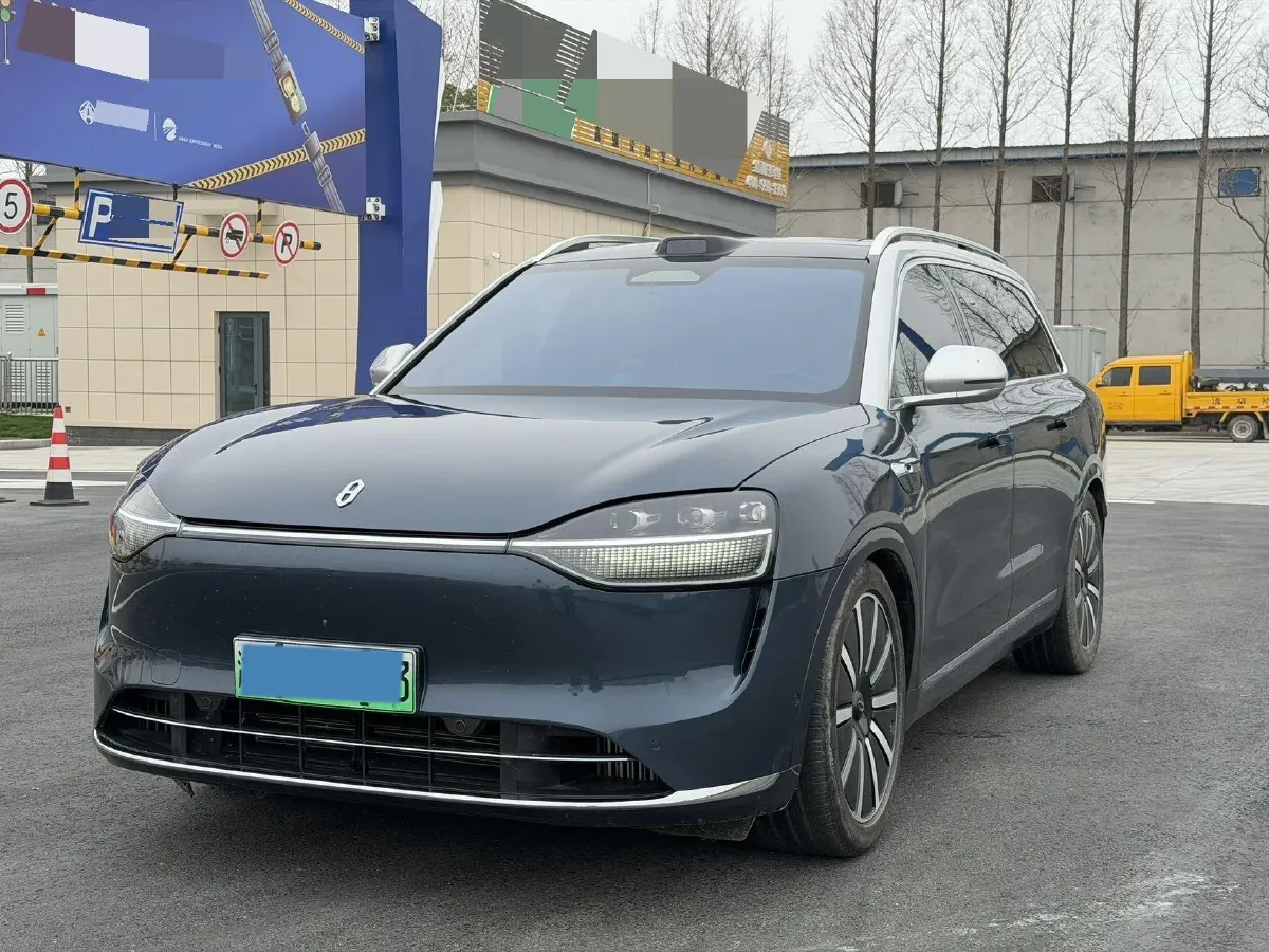 2024 AITO AITO M9 1.5T 152HP L4 REEV 42KWH,autocango,china used car exporter,china ev exporter,chinese used car exporter,chinese used ev exporter