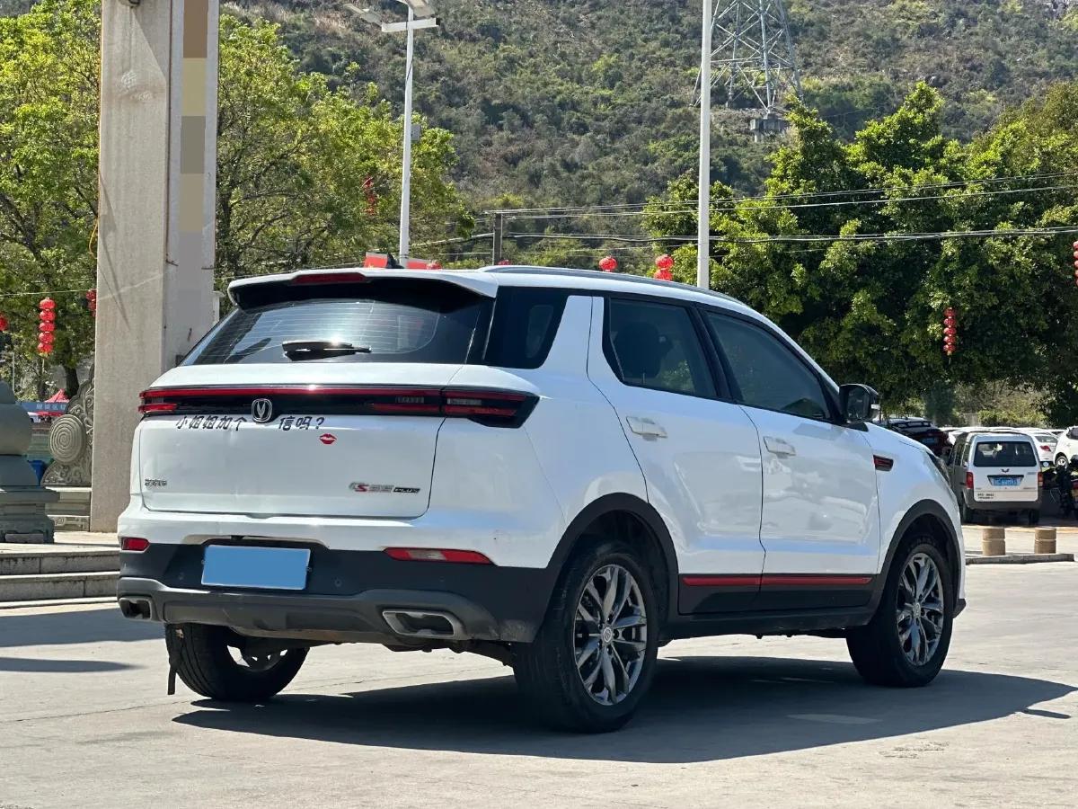 2022 ChangAn Oshan X7 Plus 1.5T 188HP L4 7DCT,autocango,china used car exporter,china ev exporter,chinese used car exporter,chinese used ev exporter