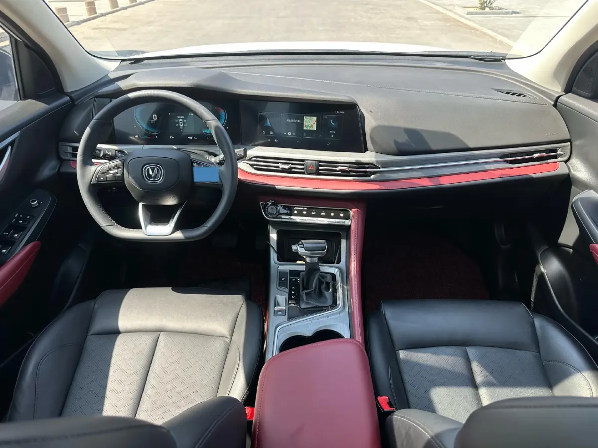 2022 ChangAn Oshan X7 Plus 1.5T 188HP L4 7DCT,autocango,china used car exporter,china ev exporter,chinese used car exporter,chinese used ev exporter